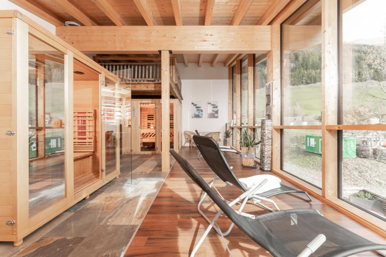 Aparthotel Ambiente Umhausen Exteriör bild