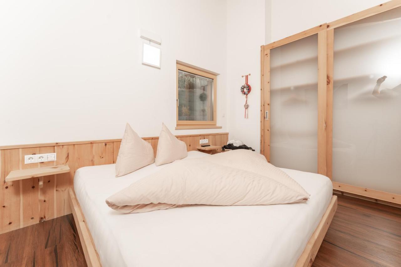 Aparthotel Ambiente Umhausen Exteriör bild