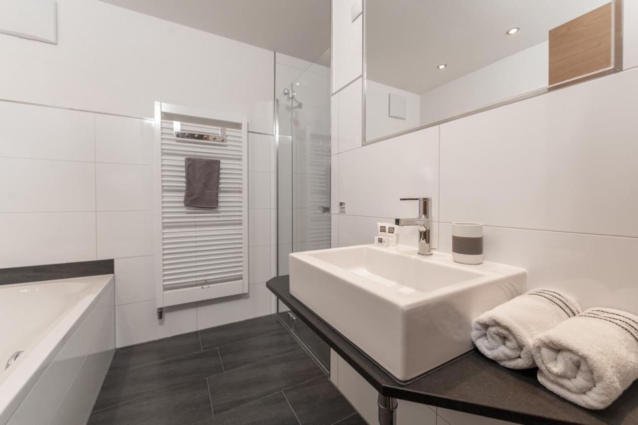 Aparthotel Ambiente Umhausen Exteriör bild