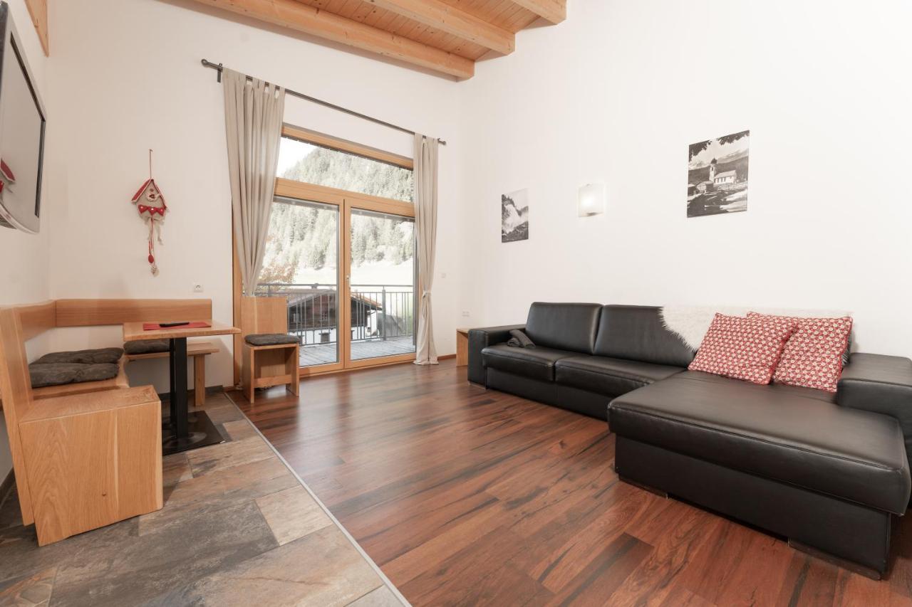 Aparthotel Ambiente Umhausen Exteriör bild