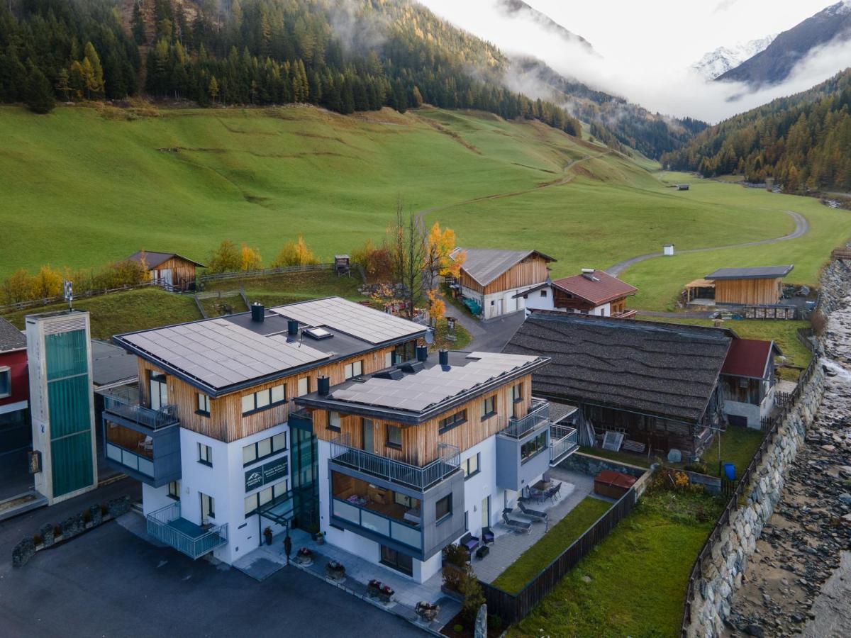 Aparthotel Ambiente Umhausen Exteriör bild