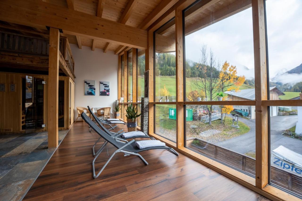 Aparthotel Ambiente Umhausen Exteriör bild